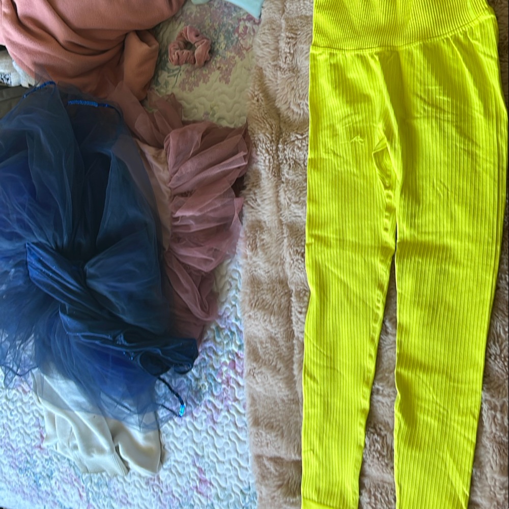 Neon Yellow Ribbed Leggings